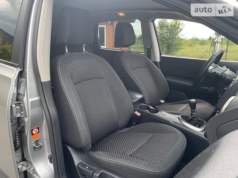Позашляховик / Кросовер Nissan Qashqai+2 2009 в Стрию