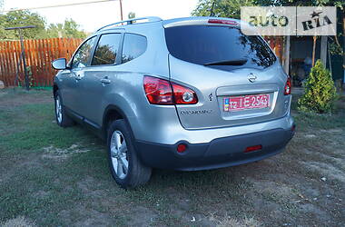 Внедорожник / Кроссовер Nissan Qashqai+2 2009 в Николаеве