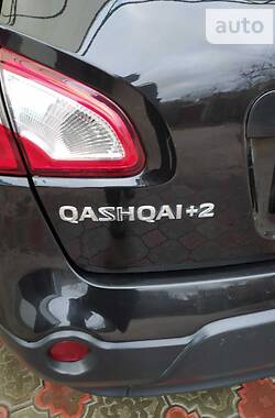 Позашляховик / Кросовер Nissan Qashqai+2 2010 в Василівці
