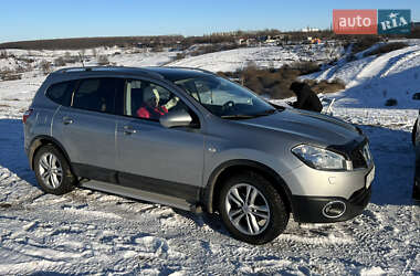 Позашляховик / Кросовер Nissan Qashqai+2 2012 в 