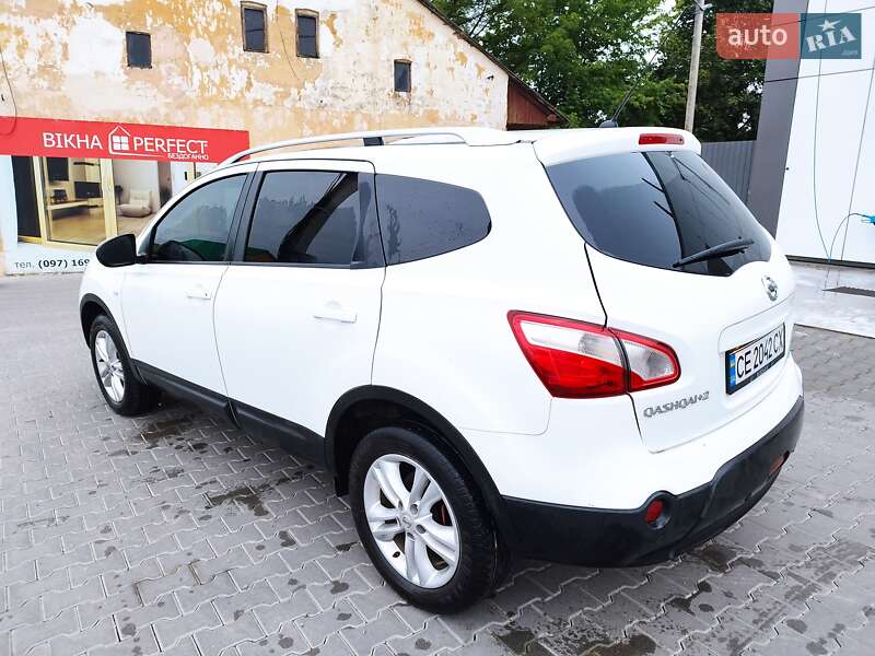 Nissan Qashqai+2 2010