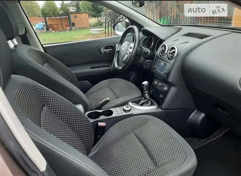 Nissan Qashqai+2