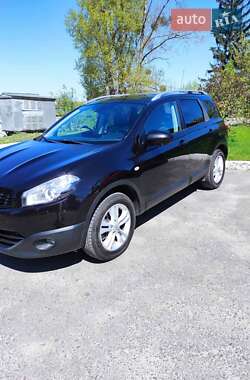 Внедорожник / Кроссовер Nissan Qashqai+2 2011 в Ровно