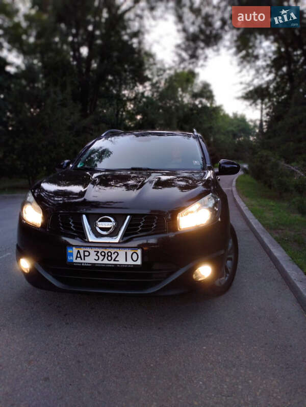 Внедорожник / Кроссовер Nissan Qashqai+2 2010 в Могилев-Подольске