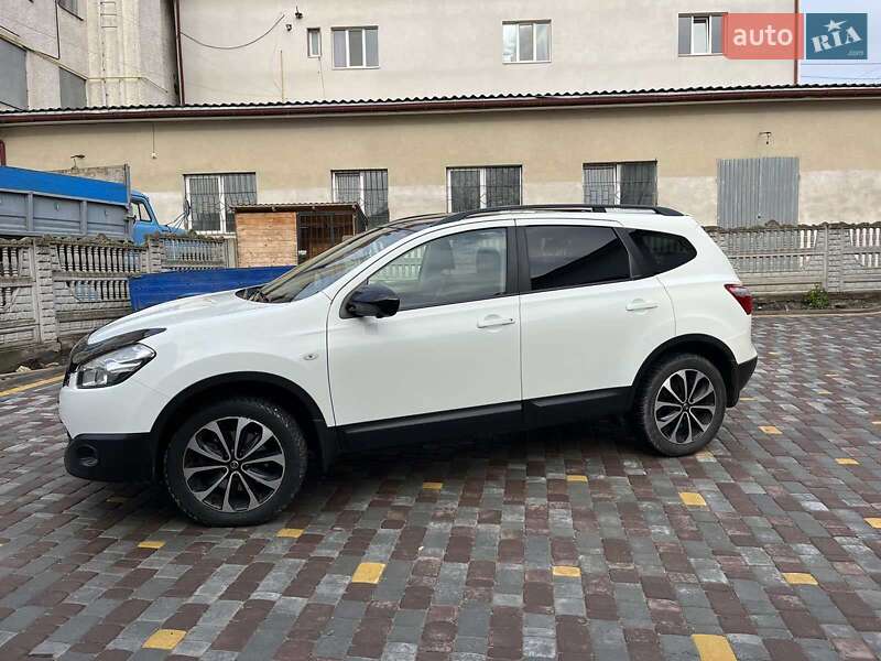 Внедорожник / Кроссовер Nissan Qashqai+2 2013 в Кельменцах