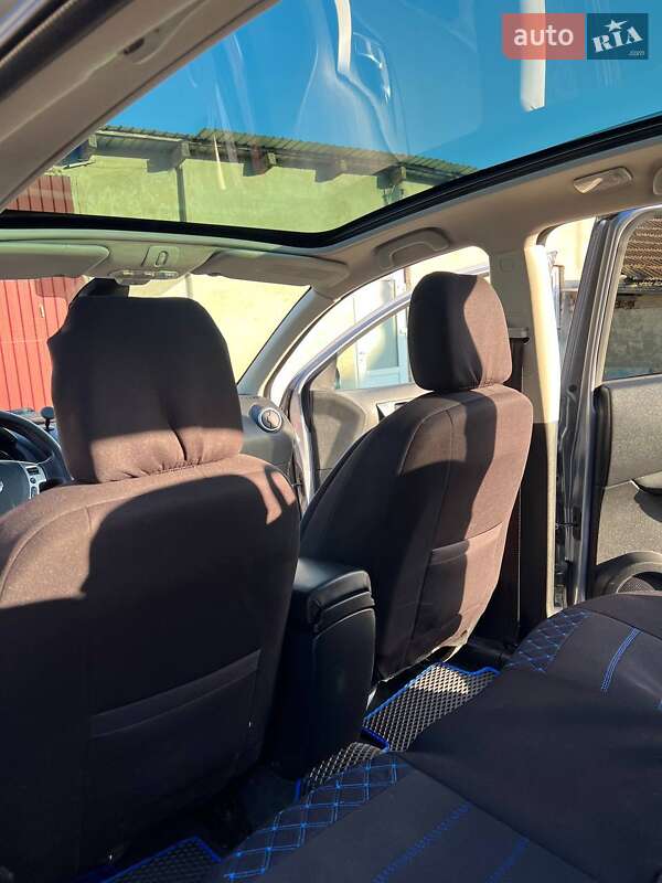 Позашляховик / Кросовер Nissan Qashqai+2 2010 в Борщеві