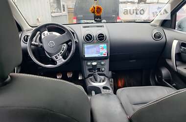 Внедорожник / Кроссовер Nissan Qashqai+2 2010 в Шостке