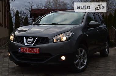 Позашляховик / Кросовер Nissan Qashqai+2 2012 в Дубні