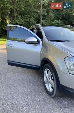 Позашляховик / Кросовер Nissan Qashqai+2 2008 в 