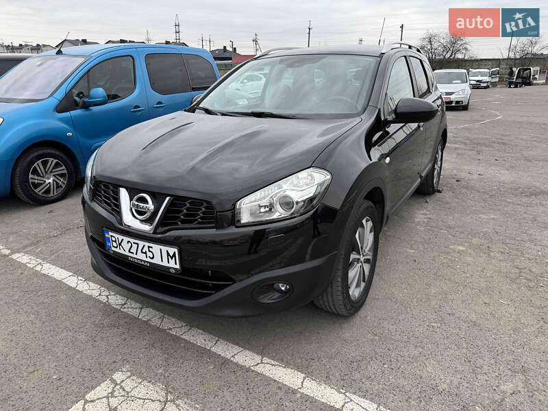 Позашляховик / Кросовер Nissan Qashqai+2 2013 в Рівному