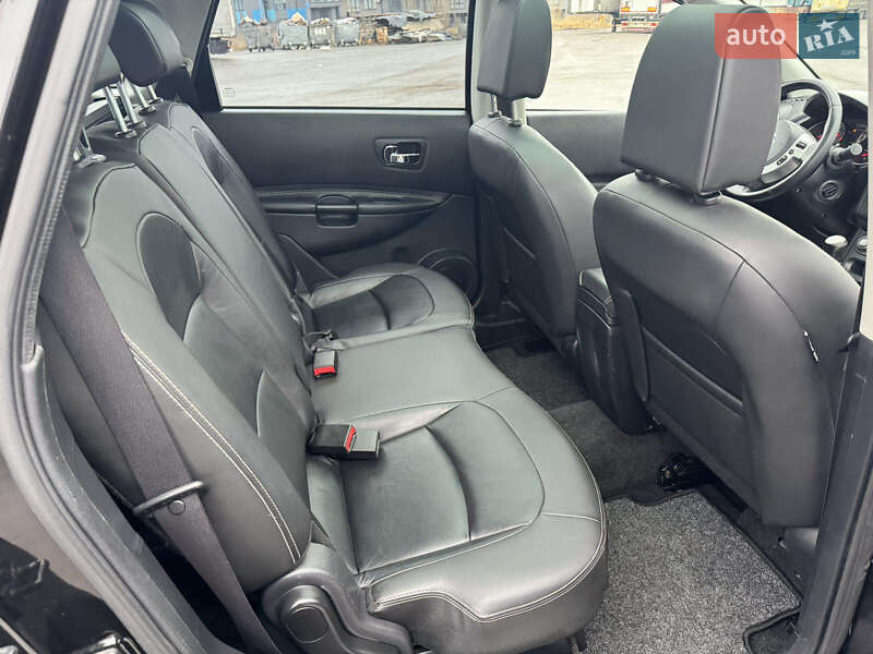 Позашляховик / Кросовер Nissan Qashqai+2 2013 в Рівному