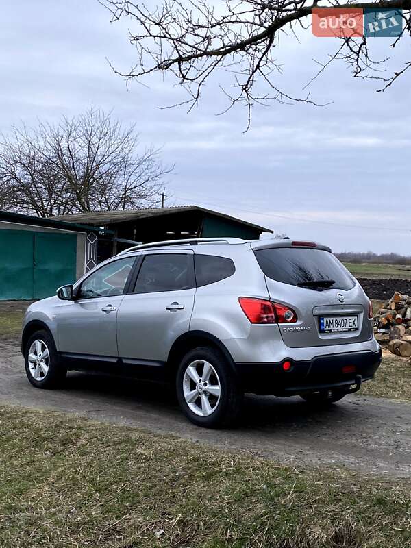 Позашляховик / Кросовер Nissan Qashqai+2 2008 в Звягелі фото 3 Позашляховик / Кросовер Nissan Qashqai+2 2008 в Звягелі