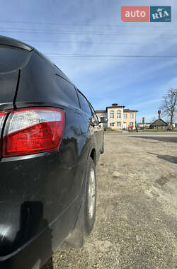 Позашляховик / Кросовер Nissan Qashqai+2 2011 в 