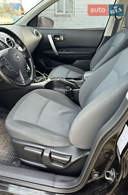 Позашляховик / Кросовер Nissan Qashqai+2 2011 в 