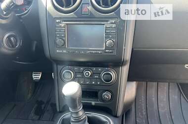 Позашляховик / Кросовер Nissan Qashqai+2 2011 в Дубні