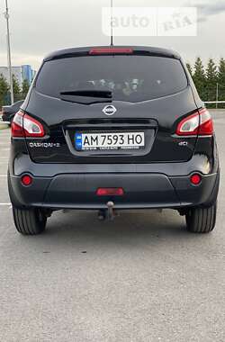 Позашляховик / Кросовер Nissan Qashqai+2 2013 в Житомирі