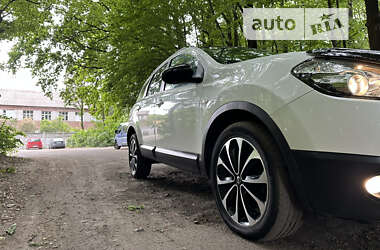 Внедорожник / Кроссовер Nissan Qashqai+2 2013 в Виннице