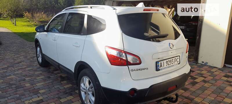 Внедорожник / Кроссовер Nissan Qashqai+2 2012 в 