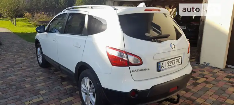 Внедорожник / Кроссовер Nissan Qashqai+2 2012 в 