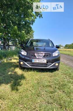 Позашляховик / Кросовер Nissan Qashqai+2 2010 в Подільську