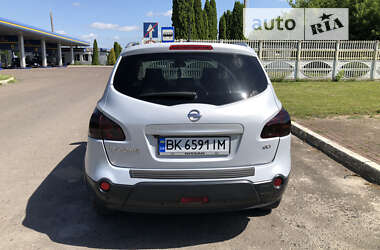 Позашляховик / Кросовер Nissan Qashqai+2 2009 в Рівному