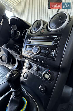 Внедорожник / Кроссовер Nissan Qashqai+2 2009 в 