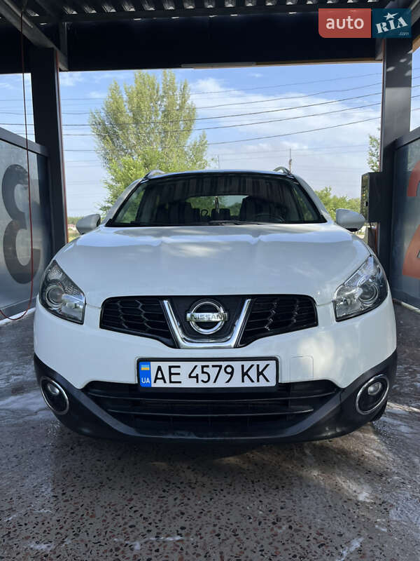 Внедорожник / Кроссовер Nissan Qashqai+2 2011 в Каменском фото 3 Внедорожник / Кроссовер Nissan Qashqai+2 2011 в Каменском