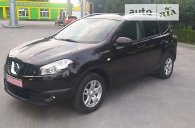 Позашляховик / Кросовер Nissan Qashqai+2 2010 в Звягелі