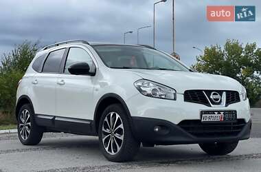 Внедорожник / Кроссовер Nissan Qashqai+2 2013 в Ужгороде