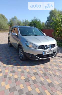 Внедорожник / Кроссовер Nissan Qashqai+2 2010 в Ровно