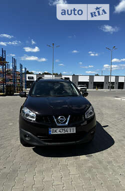 Внедорожник / Кроссовер Nissan Qashqai+2 2013 в Луцке