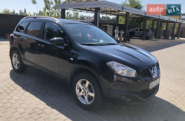 Внедорожник / Кроссовер Nissan Qashqai+2 2010 в Ровно