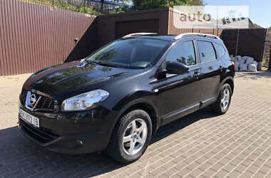 Внедорожник / Кроссовер Nissan Qashqai+2 2010 в Ровно