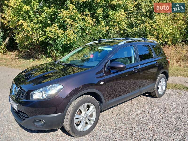 Позашляховик / Кросовер Nissan Qashqai+2 2011 в Сумах