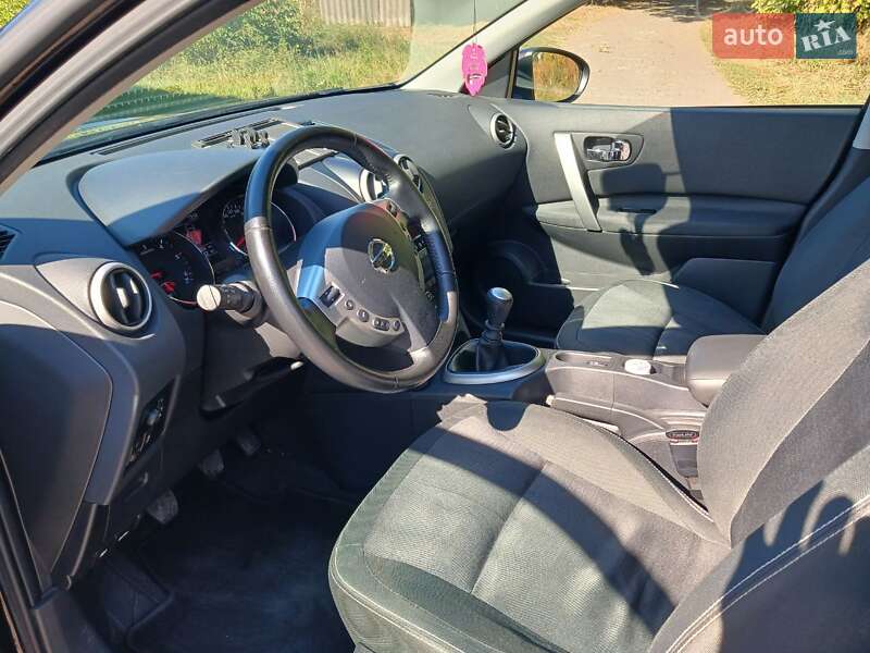 Позашляховик / Кросовер Nissan Qashqai+2 2011 в Сумах