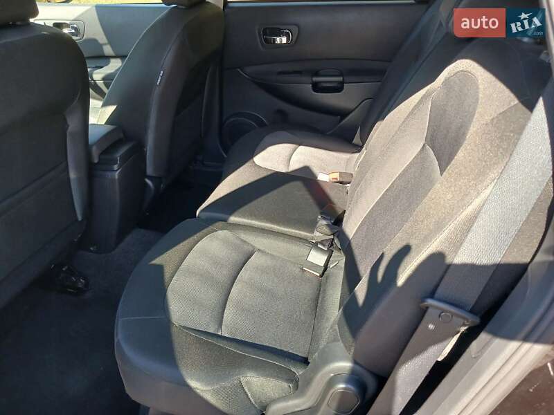 Позашляховик / Кросовер Nissan Qashqai+2 2011 в Сумах