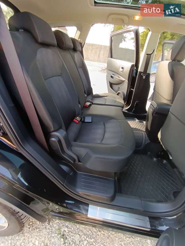 Позашляховик / Кросовер Nissan Qashqai+2 2012 в Скалаті