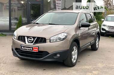 Позашляховик / Кросовер Nissan Qashqai+2 2012 в Вінниці