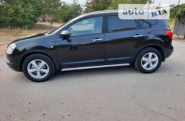 Внедорожник / Кроссовер Nissan Qashqai+2 2010 в Полтаве