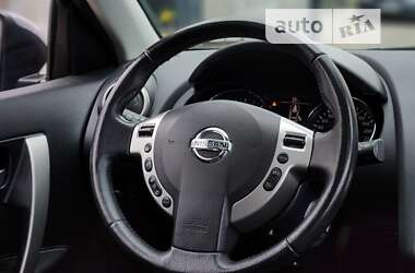 Позашляховик / Кросовер Nissan Qashqai+2 2011 в Коломиї