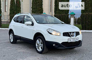 Позашляховик / Кросовер Nissan Qashqai+2 2012 в Дубні