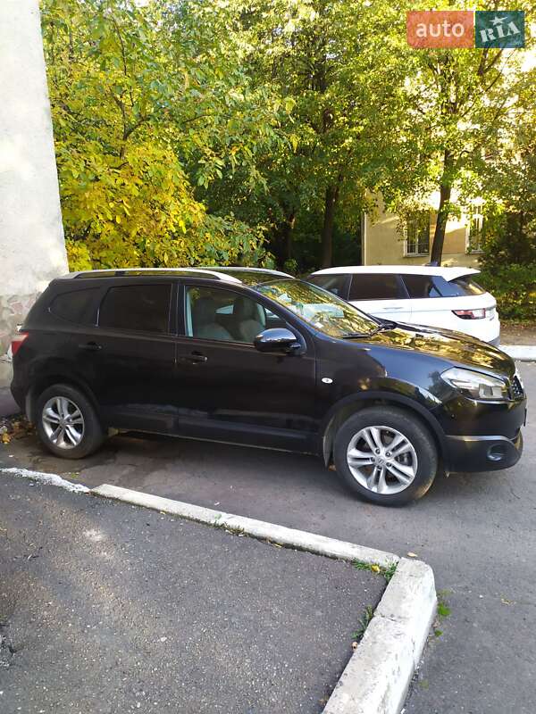 Позашляховик / Кросовер Nissan Qashqai+2 2010 в Дрогобичі фото 2 Позашляховик / Кросовер Nissan Qashqai+2 2010 в Дрогобичі