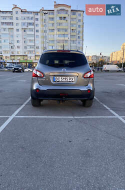 Позашляховик / Кросовер Nissan Qashqai+2 2011 в Івано-Франківську