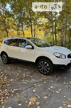 Внедорожник / Кроссовер Nissan Qashqai+2 2012 в Киеве