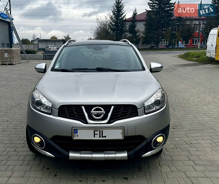 Внедорожник / Кроссовер Nissan Qashqai+2 2011 в Косове