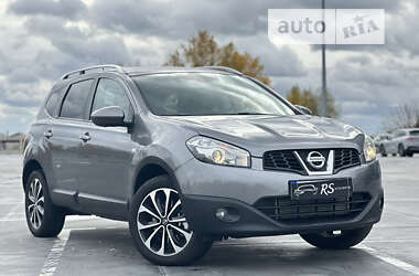 Позашляховик / Кросовер Nissan Qashqai+2 2012 в Києві