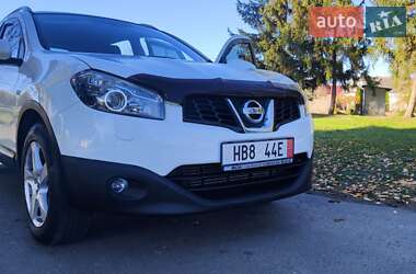 Позашляховик / Кросовер Nissan Qashqai+2 2011 в Дубні