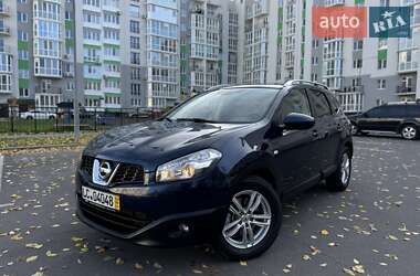 Позашляховик / Кросовер Nissan Qashqai+2 2010 в Вінниці