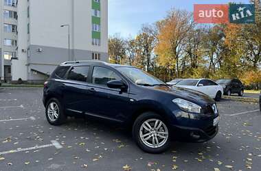 Позашляховик / Кросовер Nissan Qashqai+2 2010 в Вінниці