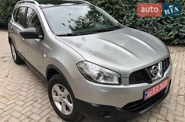 Позашляховик / Кросовер Nissan Qashqai+2 2010 в Тульчині